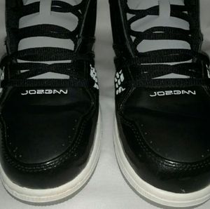 Jordan 1 flight (GS) Black/White